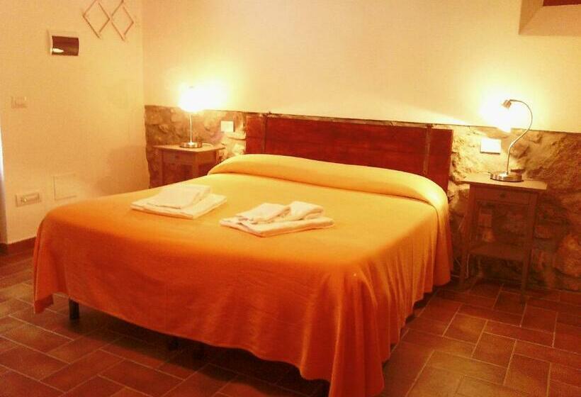 Номер Стандарт Трехместный, Agriturismo Ristorante Monte Argentario