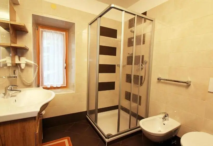 Standard-studio, Villa Hilde