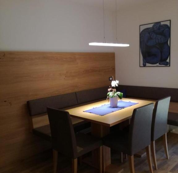 דירת שני חדרים, Villa Hilde