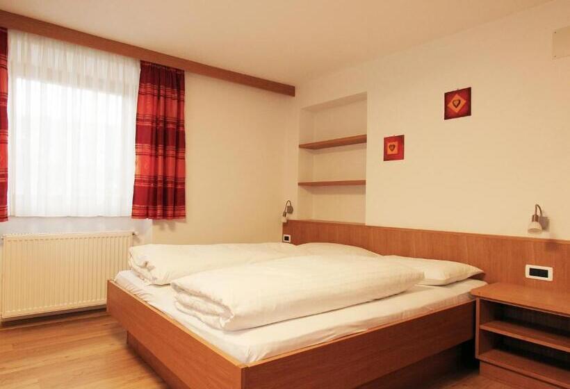 דירת חדר, Villa Hilde