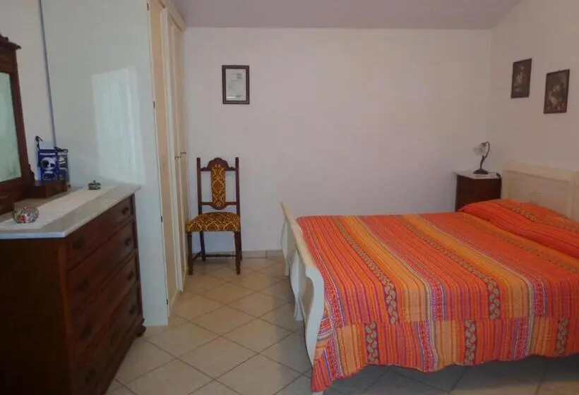 اتاق استاندارد با بالکن, Agriturismo Val Della Pieve