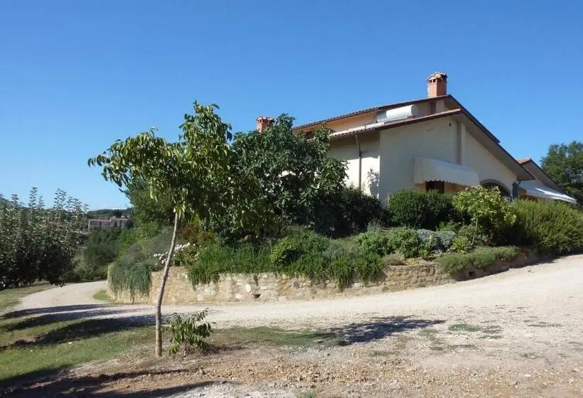 اتاق استاندارد با بالکن, Agriturismo Val Della Pieve