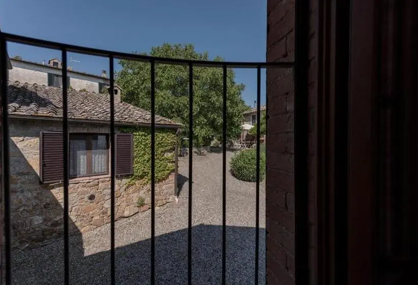 ２ベッドルームハウス, La Palazzina