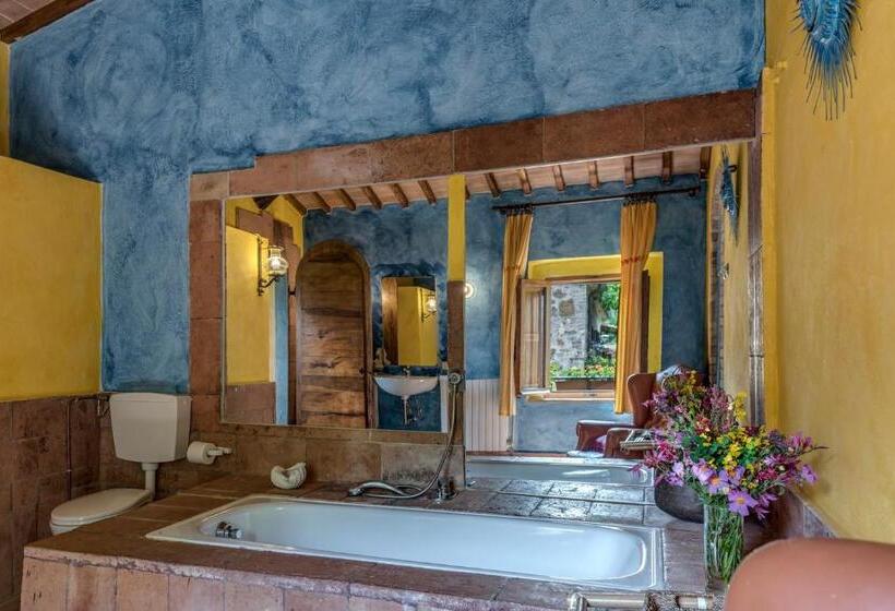 Вилла 4 Спальни, La Palazzina