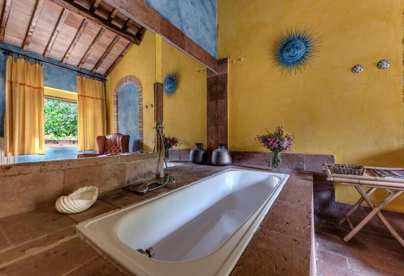 فيلا 4 غرف نوم, La Palazzina