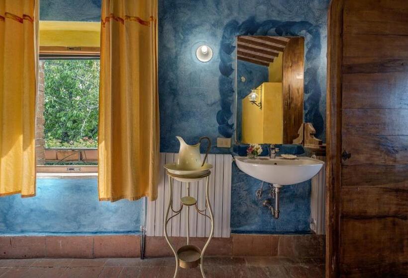 فيلا 4 غرف نوم, La Palazzina