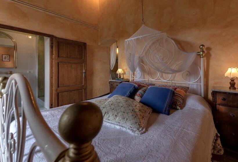 شقة غرفة واحدة, La Palazzina