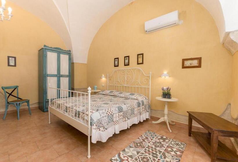 סוויטה, Masseria La Macchiola & Corti Del Mito