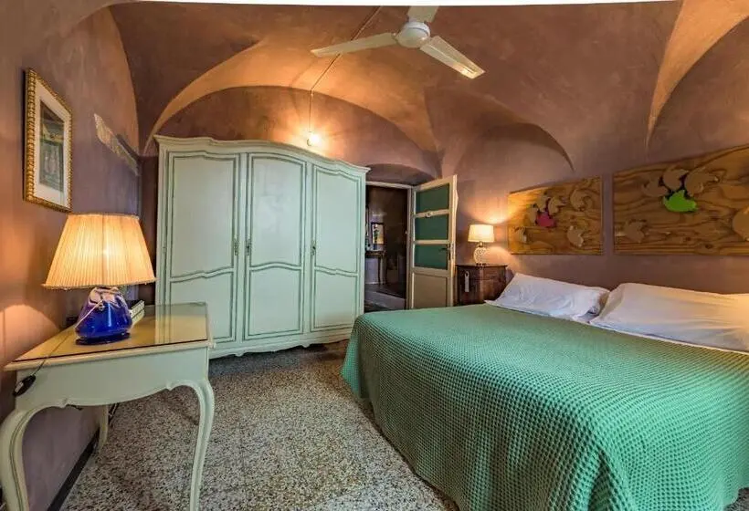 オーシャンビュースタンダードルームバルコニー付き, San Martino Rooms & Breakfast