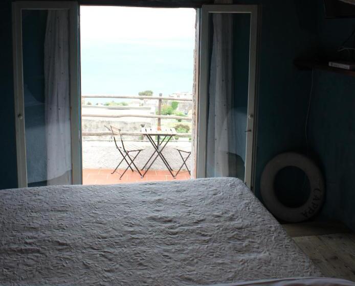 Номер Стандарт Вид на Море с Террасой, San Martino Rooms & Breakfast