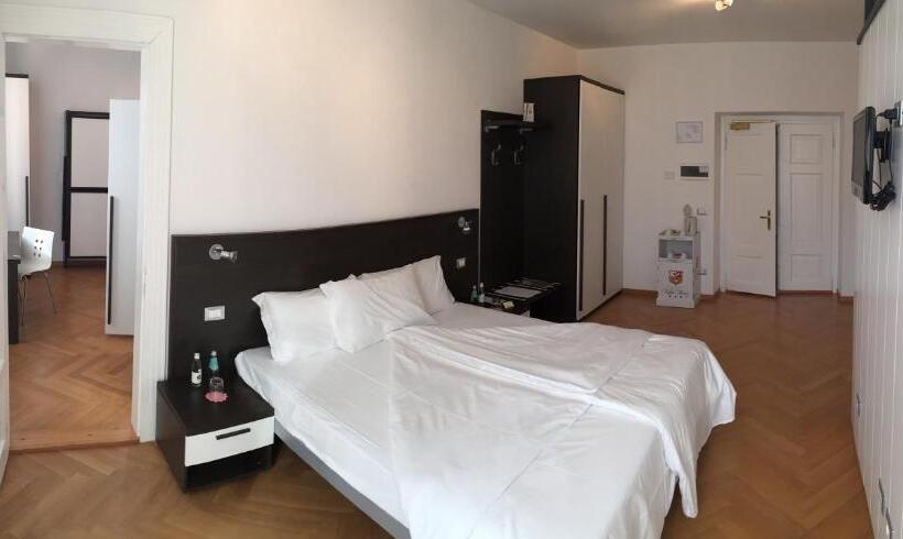 غرفة قياسية رباعية, Garnì Villa Waiz