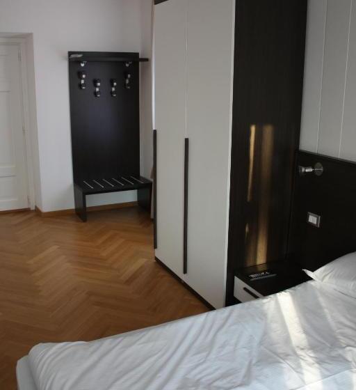 إستوديو قياسى, Garnì Villa Waiz