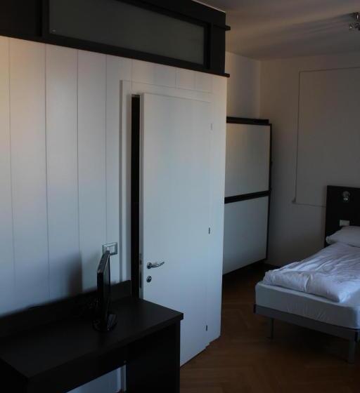 إستوديو قياسى, Garnì Villa Waiz