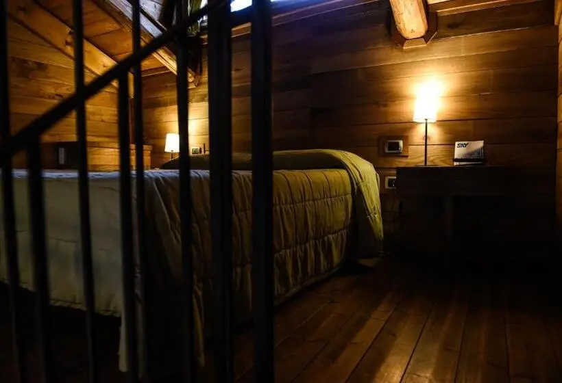 スタンダードスタジオ, Agriturismo Cascina Rosengana
