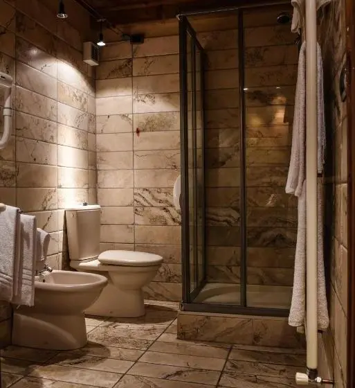 スタンダードスタジオ, Agriturismo Cascina Rosengana