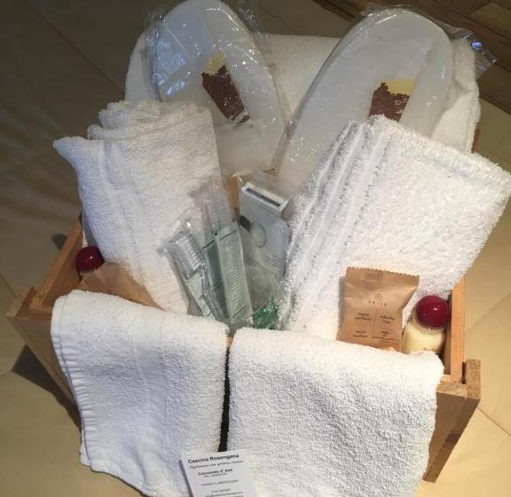 スタンダードスタジオ, Agriturismo Cascina Rosengana