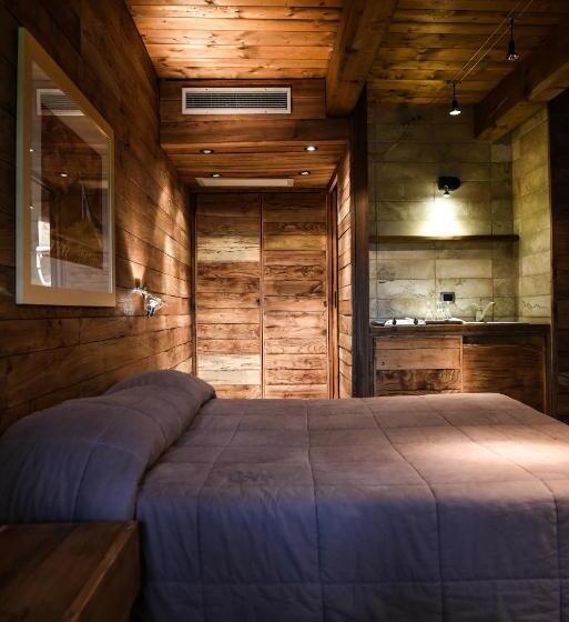 スタンダードスタジオ, Agriturismo Cascina Rosengana