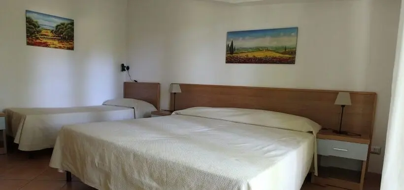 Standard Kolmen Hengen Huone Puutarhanäkymä, Verdeblu Country