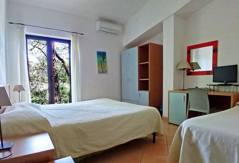 스탠다드 트리플 룸 가든 전망, Verdeblu Country