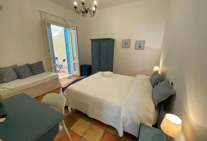 اتاق استاندارد سه نفره, Catarin Comfort Rooms