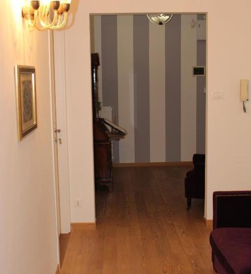 اتاق استاندارد یک تخته با بالکن, La Dimora Del Conte