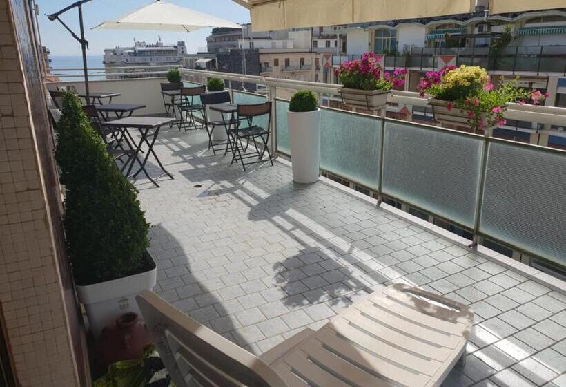 اتاق استاندارد یک تخته با بالکن, La Dimora Del Conte