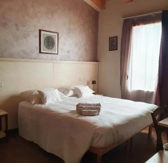 スタンダードルーム, Osteria E Locanda Del Viaggiatore