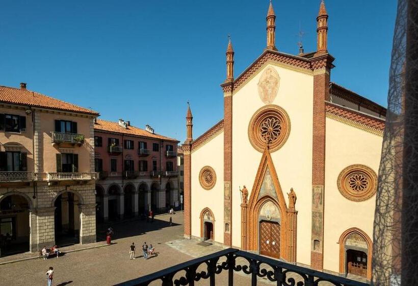 סטודיו סופריור, Residence Ferraud