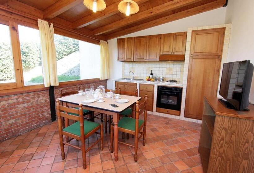 带1个卧室的高级公寓, Residence Galati