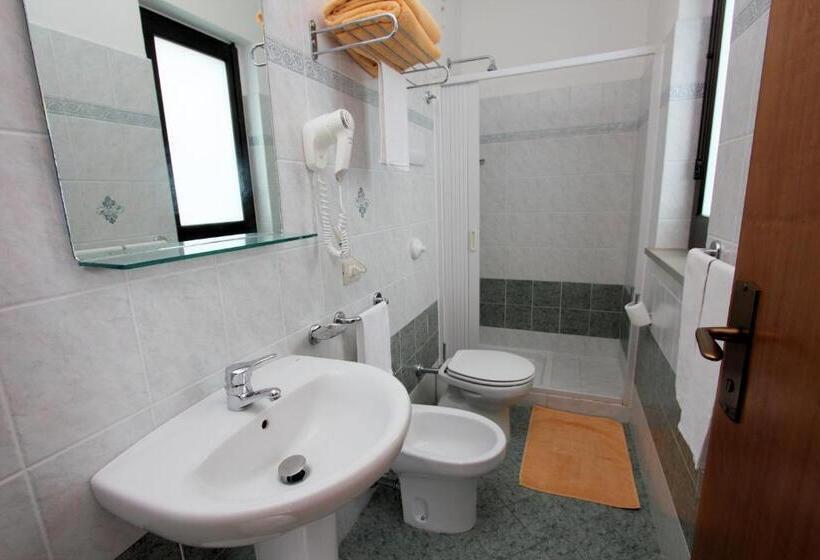 带1个卧室的带海景的公寓, Residence Galati