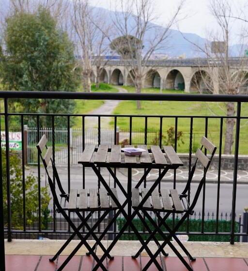 디럭스 4인 룸, Villa Flora