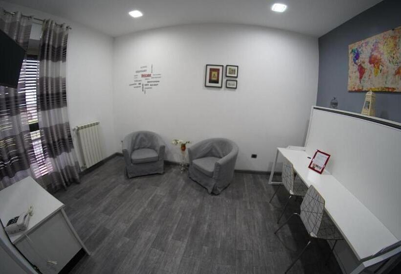 디럭스 4인 룸, Villa Flora