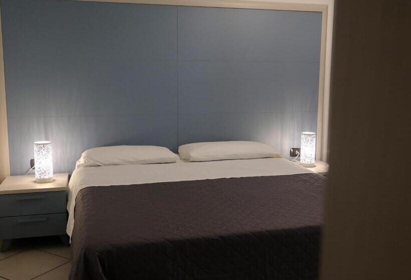 수피리어 스튜디오, Villa Flora