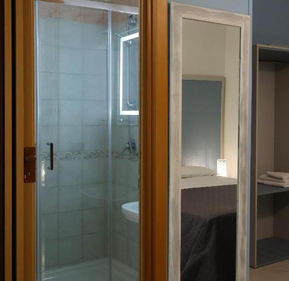 수피리어 스튜디오, Villa Flora