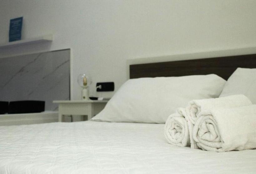 디럭스 스위트, Villa Flora