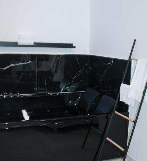 디럭스 스위트, Villa Flora