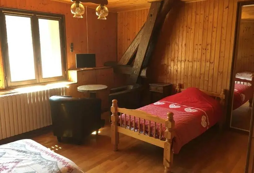 スタンダード4人部屋, La Chicholiere