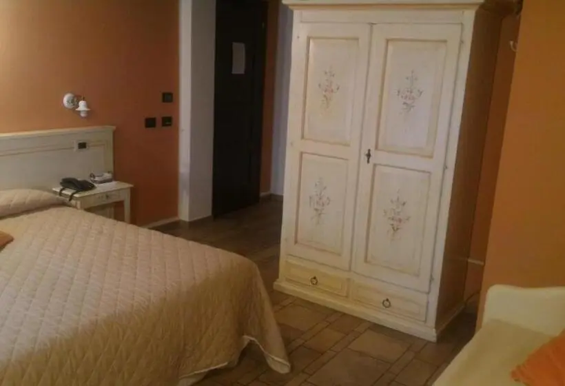 اتاق استاندارد سه نفره, Agriturismo La Dimora Del Contadino