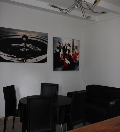 شقة غرفتين, Al Casolare