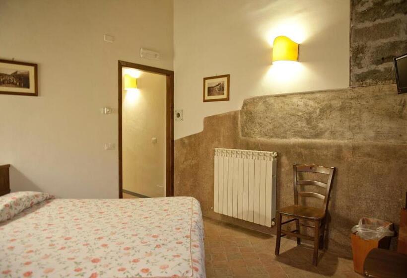 スタンダードルーム, Case Perrotta