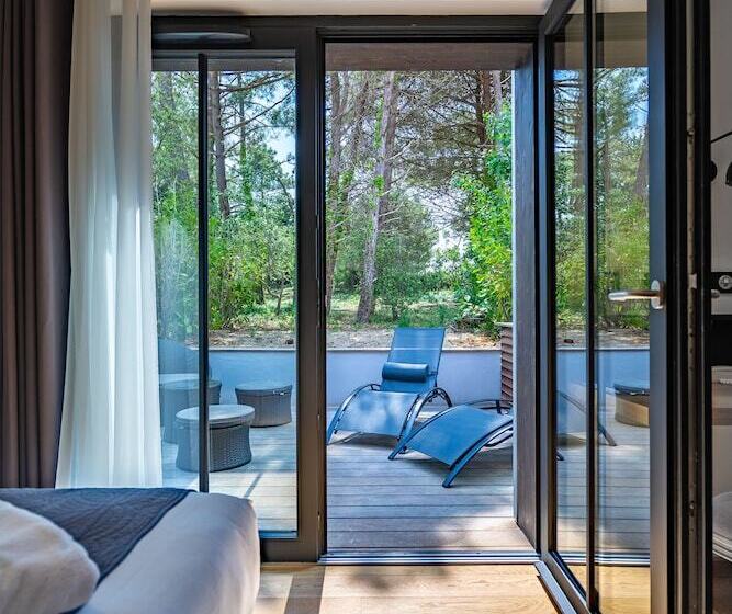 Номер Стандарт, Ile De Re