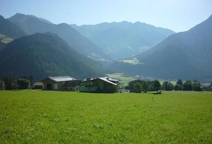 Standard Kolmen Hengen Huone, Pension Wiesenhof