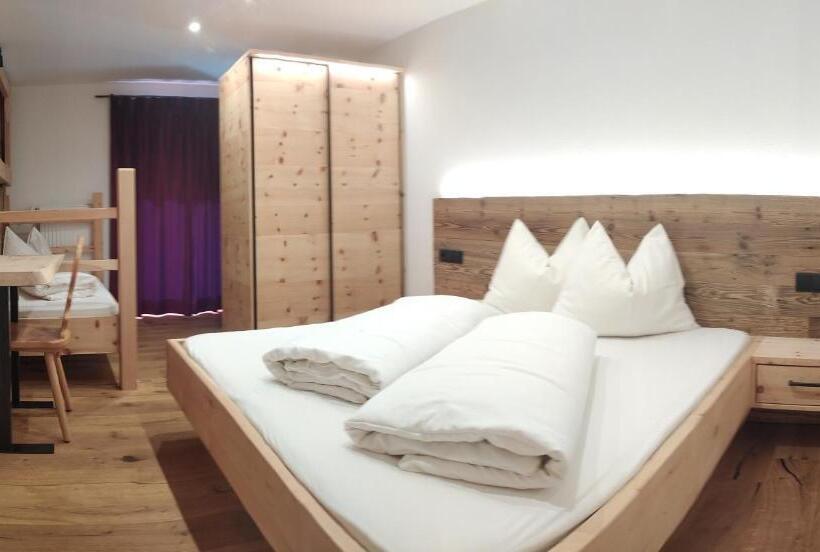 חדר סטנדרט לשלושה, Pension Wiesenhof