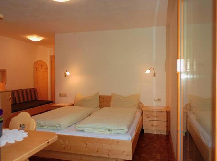 חדר סטנדרט לארבעה, Pension Wiesenhof