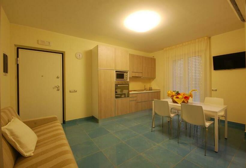 带1个卧室的带阳台的公寓, Residence Abruzzo Resort