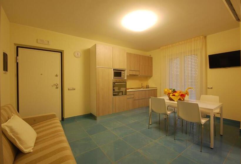 آپارتمان 2 خوابه با تراس, Residence Abruzzo Resort