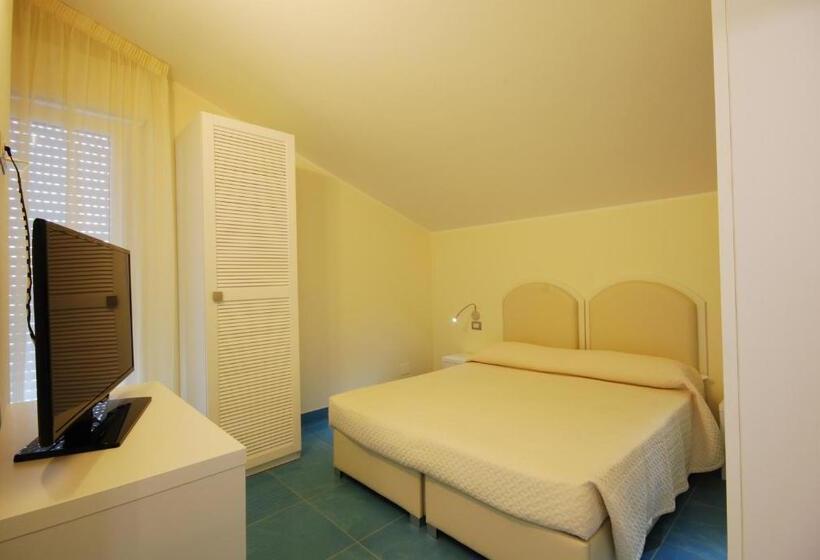 سوییت سوپریور با چشم‌انداز دریا, Residence Abruzzo Resort