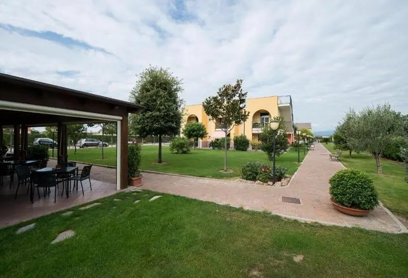 Huoneisto 1 Makuuhuone, Residence Borgomare