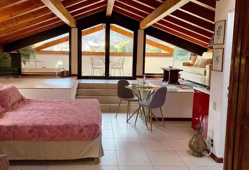 スタンダードスタジオ, Villa Costantina With Heated Pool