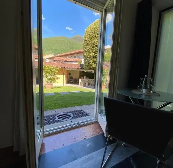 マウンテンビュースタンダードルーム, Villa Costantina With Heated Pool